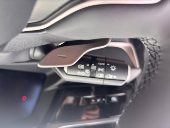 Photo 19 du bon plan LEXUS RZ 450e Luxe occasion à 48990 €