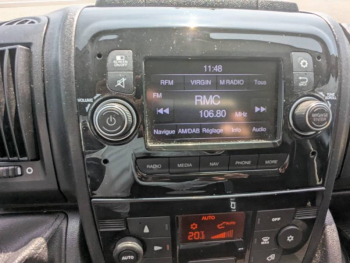 Photo 16 du bon plan CITROEN Jumper Fg VUL 33 L2H2 2.2 BlueHDi 140 S&S Driver occasion à 19800 €