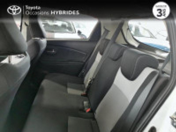 Photo 8 du bon plan TOYOTA Yaris 100h Dynamic 5p RC19 occasion à 13990 €