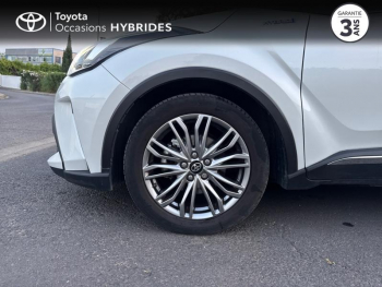 Photo 16 du bon plan TOYOTA C-HR 184h Distinctive 2WD E-CVT MY20 occasion à 23990 €