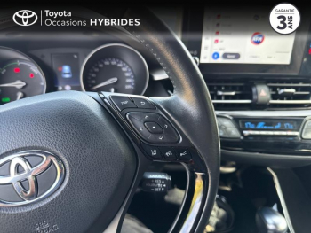 Photo 17 du bon plan TOYOTA C-HR 122h Distinctive 2WD E-CVT MY22 occasion à 25990 €