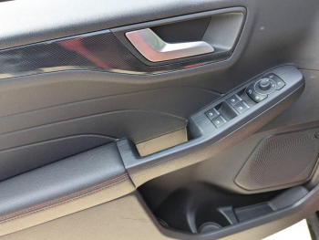 Photo 8 du bon plan FORD Kuga 2.5 Duratec 190ch FHEV E85 ST-Line BVA occasion à 29900 €