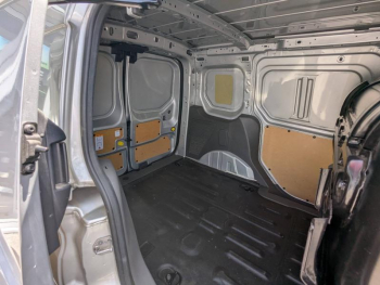 Photo 27 du bon plan FORD Tourneo Connect 1.5 EcoBlue 120ch Stop&Start Trend occasion à 13590 €