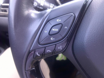 Photo 9 du bon plan TOYOTA C-HR 122h Edition 2WD E-CVT MY20 occasion à 21900 €