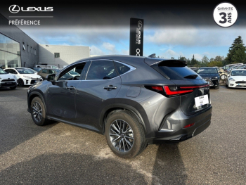 Photo 2 du bon plan LEXUS NX 450h+ 4WD Luxe occasion à 53584 €