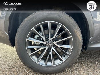 Photo 4 du bon plan LEXUS NX 450h+ 4WD Luxe occasion à 53584 €