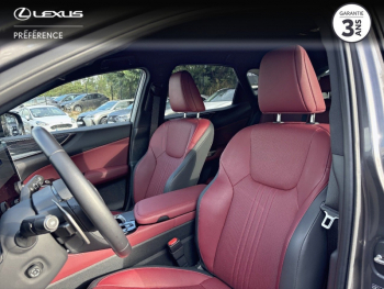 Photo 13 du bon plan LEXUS NX 450h+ 4WD Luxe occasion à 53584 €