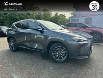 Photo 16 du bon plan LEXUS NX 450h+ 4WD Luxe occasion à 53584 €