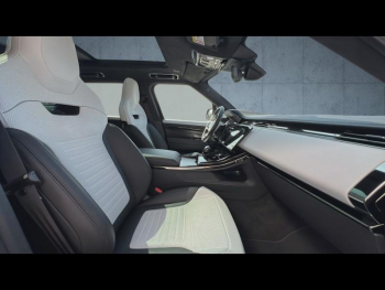 Photo 3 du bon plan LAND-ROVER Range Rover Sport 4.4 P635 635ch MHEV Dynamic SV Edit One Obsidian Black Gloss occasion à 299900 €