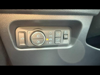 Photo 12 du bon plan FORD Ranger VUL 2.0 EcoBlue 205ch Stop&Start Super Cab Wildtrak e-4WD BVA10 occasion à 45900 €