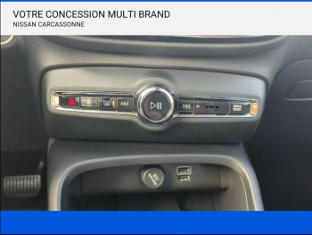 Photo 22 du bon plan VOLVO XC40 T2 129ch Business Geartronic 8 occasion à 25900 €