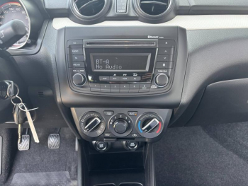 Photo 15 du bon plan SUZUKI Swift 1.2 Dualjet Hybrid 83ch Avantage occasion à 11990 €