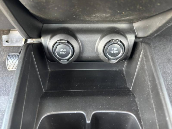 Photo 17 du bon plan SUZUKI Swift 1.2 Dualjet Hybrid 83ch Avantage occasion à 11990 €
