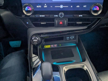 Photo 16 du bon plan LEXUS NX 350h Executive 4WD MY24 occasion à 55900 €