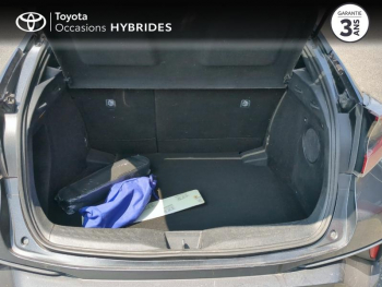 Photo 10 du bon plan TOYOTA C-HR 122h Distinctive 2WD E-CVT RC18 occasion à 18900 €