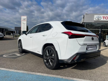 Photo 3 du bon plan LEXUS UX 250h 2WD F SPORT MY22 occasion à 28900 €