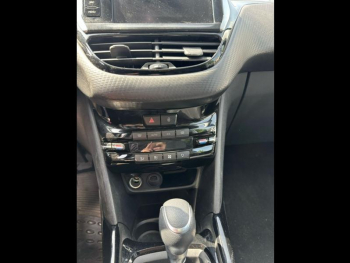 Photo 13 du bon plan PEUGEOT 2008 1.2 PureTech 110ch E6.c Crossway S&S EAT6 occasion à 14590 €