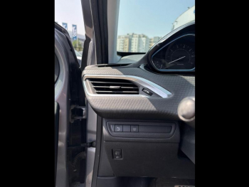 Photo 15 du bon plan PEUGEOT 2008 1.2 PureTech 110ch E6.c Crossway S&S EAT6 occasion à 14590 €