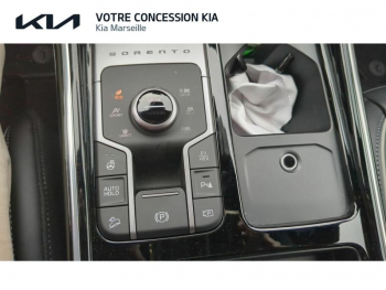 Photo 23 du bon plan KIA Sorento 1.6 T-GDi 253ch PHEV Premium 4x4 occasion à 62990 €