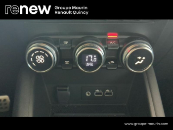 Photo 19 du bon plan RENAULT Captur 1.6 E-Tech hybride 145ch Engineered occasion à 26490 €