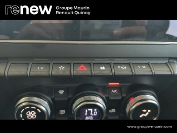 Photo 22 du bon plan RENAULT Captur 1.6 E-Tech hybride 145ch Engineered occasion à 26490 €