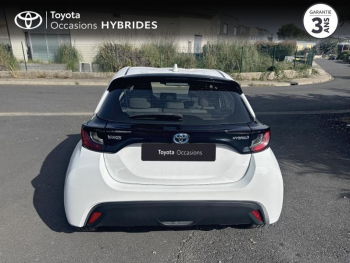 Photo 4 du bon plan TOYOTA Yaris 116h Dynamic Business 5p + Programme Beyond Zero Academy MY22 occasion à 19990 €