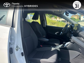 Photo 6 du bon plan TOYOTA Yaris 116h Dynamic Business 5p + Programme Beyond Zero Academy MY22 occasion à 19990 €