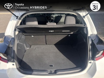 Photo 10 du bon plan TOYOTA Yaris 116h Dynamic Business 5p + Programme Beyond Zero Academy MY22 occasion à 19990 €