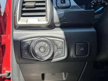 Photo 12 du bon plan FORD Ranger VUL 2.0 TDCi 213ch Super Cab Stormtrak BVA10 occasion à 37900 €