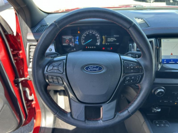 Photo 14 du bon plan FORD Ranger VUL 2.0 TDCi 213ch Super Cab Stormtrak BVA10 occasion à 37900 €