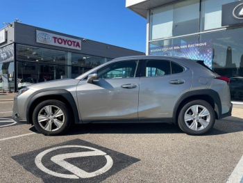 Photo 2 du bon plan LEXUS UX 250h 2WD Pack MY20 occasion à 24800 €