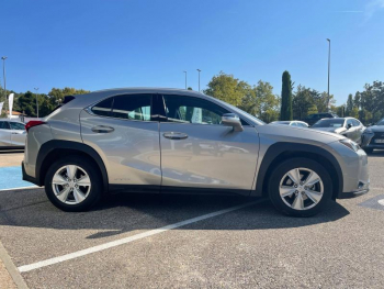 Photo 6 du bon plan LEXUS UX 250h 2WD Pack MY20 occasion à 24800 €