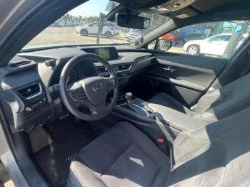 Photo 13 du bon plan LEXUS UX 250h 2WD Pack MY20 occasion à 24800 €