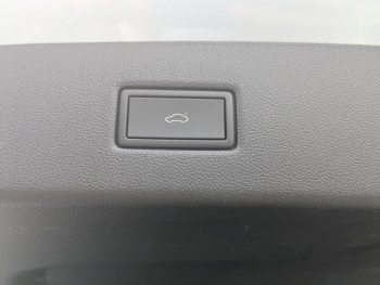 Photo 12 du bon plan FORD Explorer 340ch Extended Range 79kWh Pack Premium AWD occasion à 32963 €