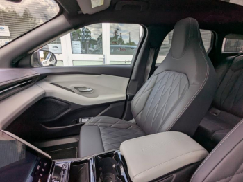 Photo 24 du bon plan FORD Explorer 340ch Extended Range 79kWh Pack Premium AWD occasion à 32963 €