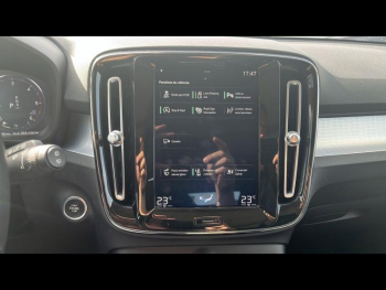 Photo 13 du bon plan VOLVO XC40 D3 AdBlue 150ch Momentum Geartronic 8 occasion à 22900 €