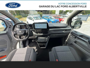 Photo 10 du bon plan FORD Tourneo Custom 320 L1H1 2.0 EcoBlue 170ch Titanium BVA8 occasion à 49900 €