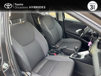 Photo 6 du bon plan TOYOTA Yaris 116h Dynamic Business 5p + Programme Beyond Zero Academy MY22 occasion à 18990 €