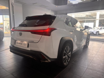 Photo 7 du bon plan LEXUS UX 250h 2WD F SPORT MY19 occasion à 25990 €