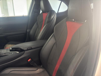 Photo 13 du bon plan LEXUS UX 250h 2WD F SPORT MY19 occasion à 25990 €