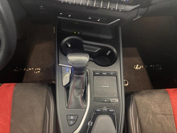 Photo 16 du bon plan LEXUS UX 250h 2WD F SPORT MY19 occasion à 25990 €