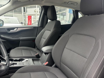 Photo 6 du bon plan FORD Kuga 2.5 Duratec 190ch FHEV E85 Titanium BVA occasion à 27490 €