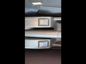 Photo 22 du bon plan SUZUKI Swift 1.2 Hybrid 83ch Pack occasion à 19990 €