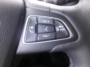 Photo 13 du bon plan FORD Kuga 1.5 Flexifuel-E85 150ch Stop&Start Titanium 170g 4x2 Euro6.2 occasion à 19591 €