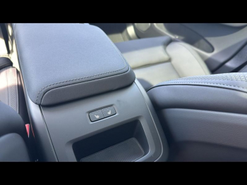 Photo 10 du bon plan VOLVO XC60 T6 Hybride Rechargeable 253 + 145ch Ultra Style Dark Geartronic 8 AWD occasion à 71900 €