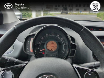 Photo 13 du bon plan TOYOTA Aygo 1.0 VVT-i 72ch x-play 5p occasion à 12390 €