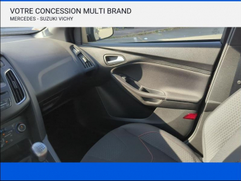 Photo 24 du bon plan FORD Focus 1.5 EcoBlue 120ch ST-Line occasion à 12980 €
