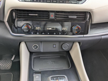 Photo 12 du bon plan NISSAN Qashqai 1.3 Mild Hybrid 158ch Tekna Xtronic occasion à 24990 €