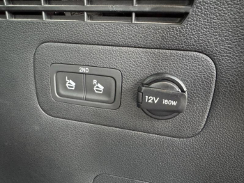 Photo 18 du bon plan HYUNDAI Santa Fe 1.6 T-GDI 265ch Plug-In Creative BVA6 HTRAC occasion à 31990 €