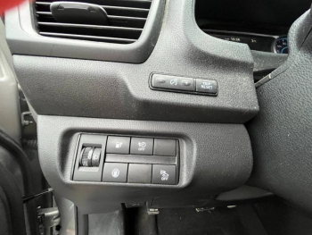 Photo 18 du bon plan NISSAN Leaf 150ch 40kWh Acenta 21 occasion à 12923 €